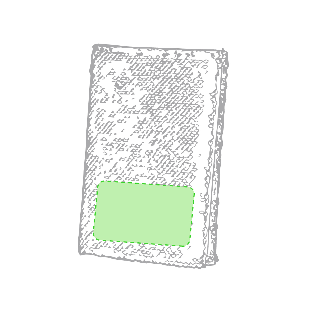 En la cara principal, parte inferior